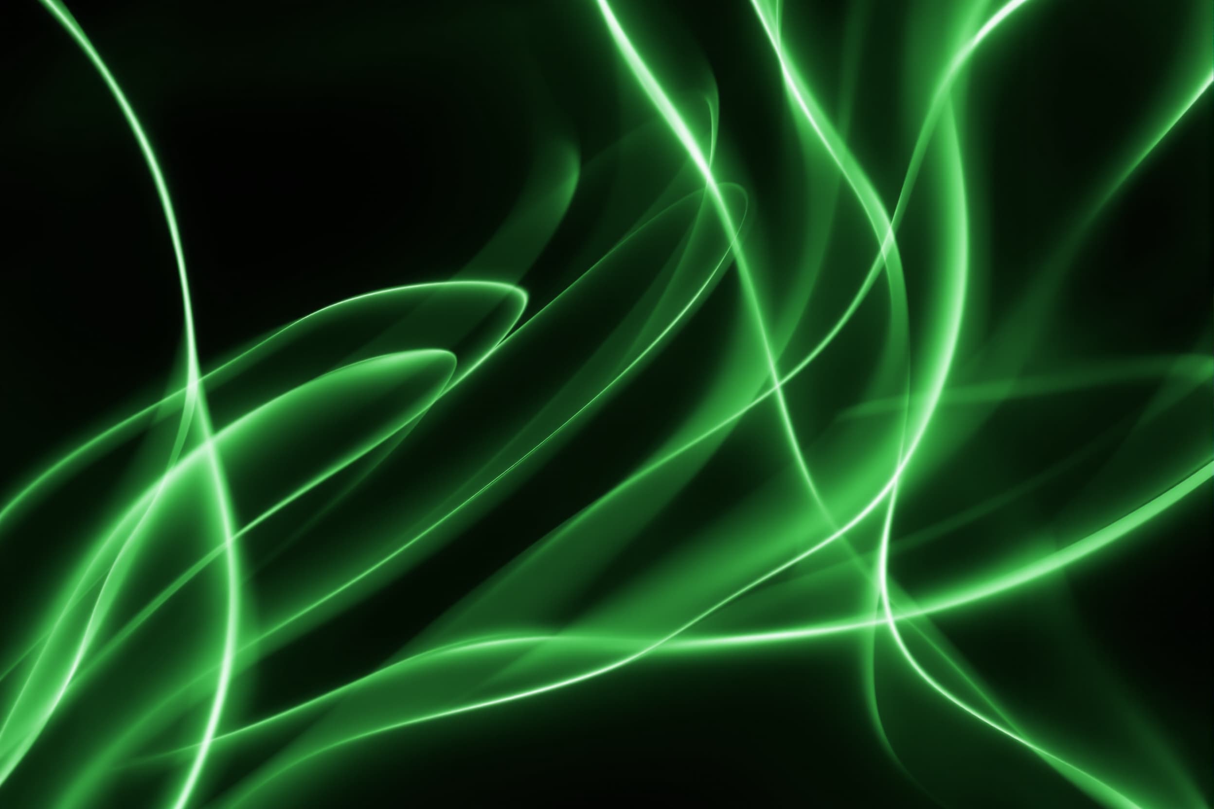 Elegant Green Light Patterns