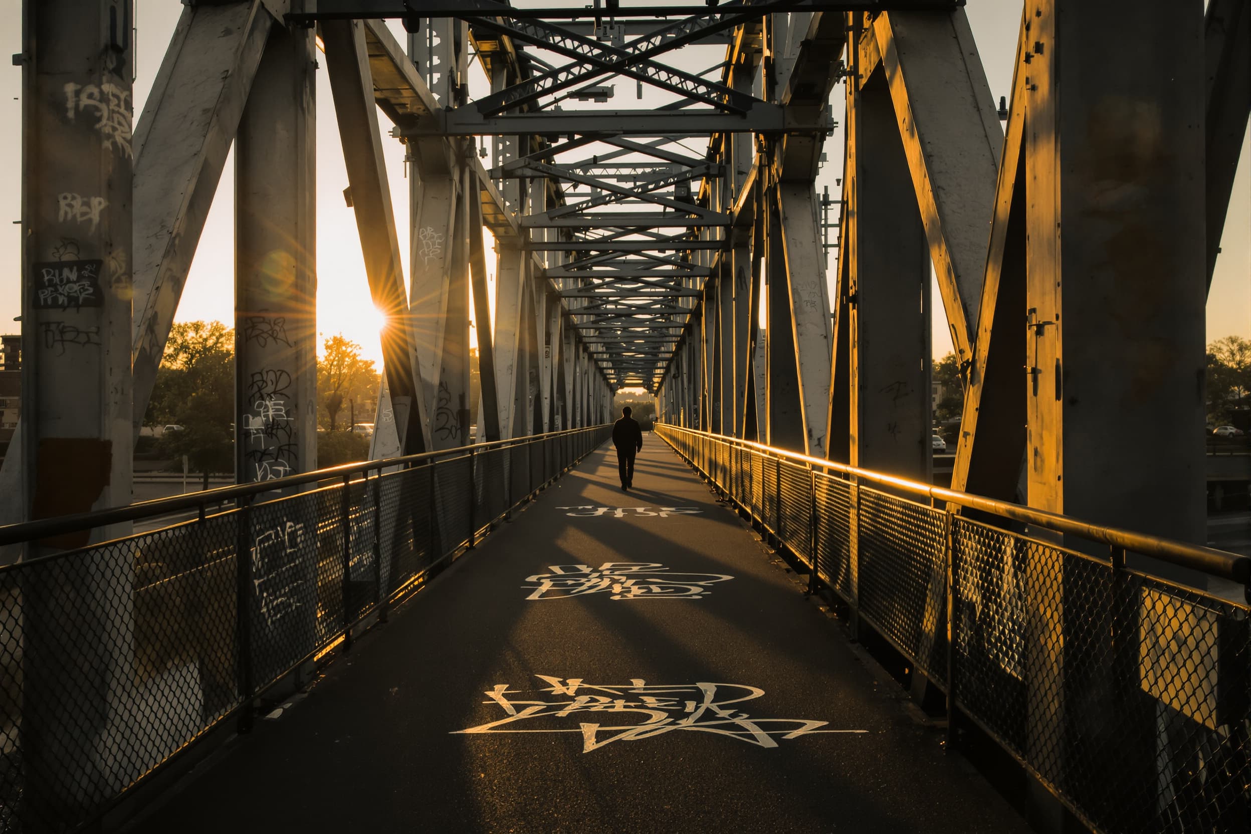 Solitary Walk on a Graffiti Bridge